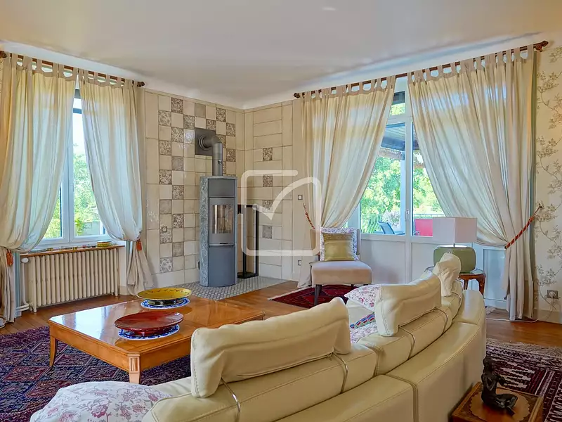 Maison, 310 m²