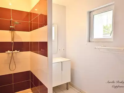 Immeuble, 143 m²