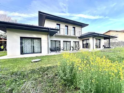 Maison, 250 m²