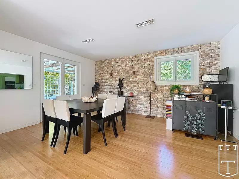 Maison, 191 m²
