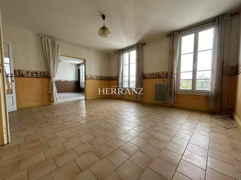 Immeuble, 285 m²