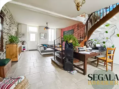 Maison, 230 m²