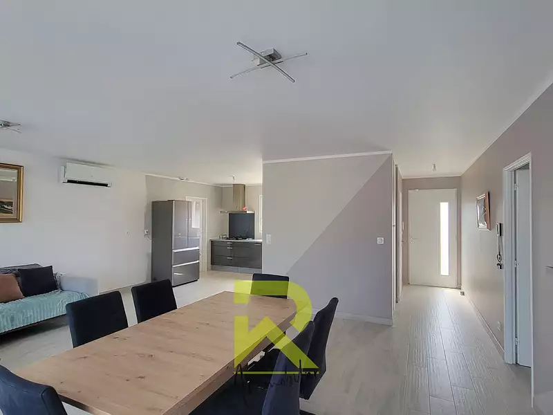 Maison, 122,09 m²