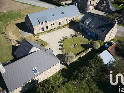 Maison, 277 m²