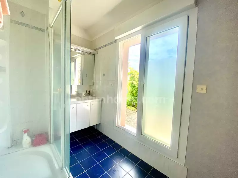 Maison, 178 m²