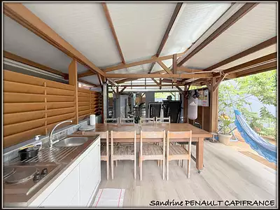 Maison, 246 m²