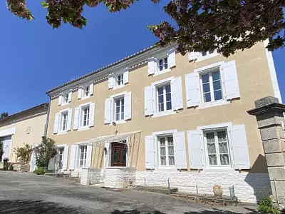 Maison, 220 m²