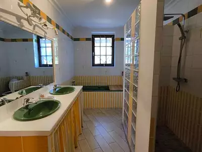 Maison, 227 m²