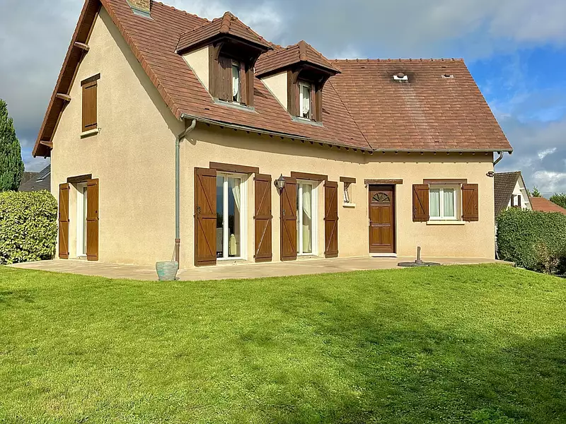 Maison, 146 m²