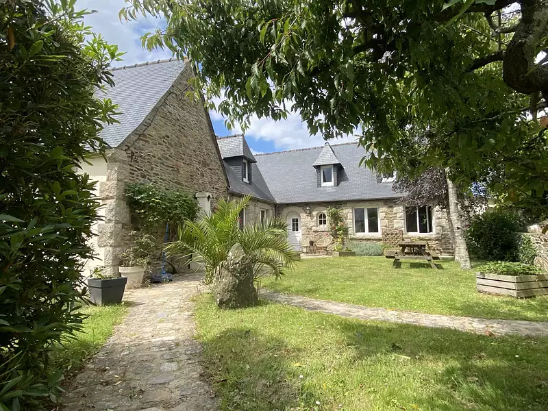 Maison, 196 m²