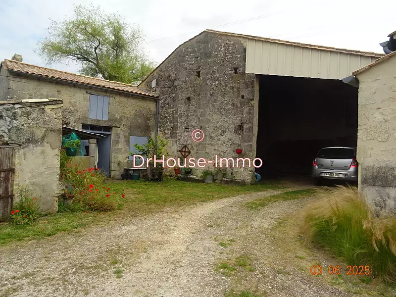 Maison, 210 m²