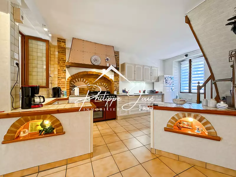 Maison, 260 m²