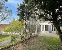 Maison, 277 m²