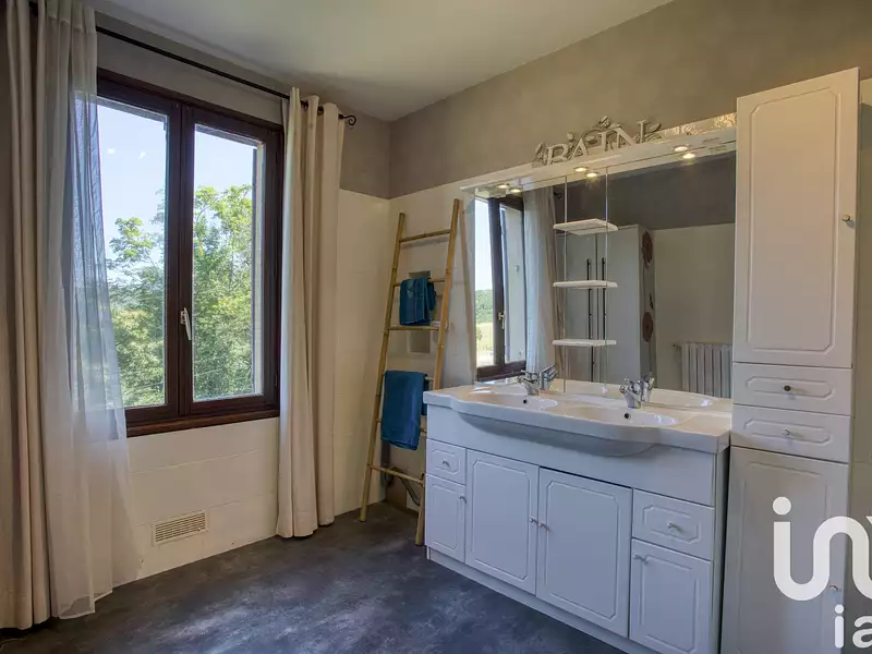 Maison, 200 m²