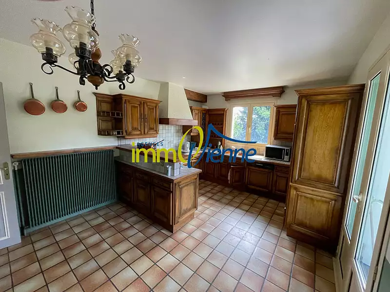 Maison, 180 m²