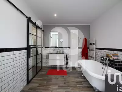 Maison, 214 m²