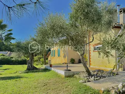 Maison, 165 m²