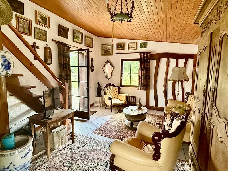Maison, 245 m²