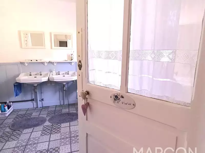 Maison, 200 m²