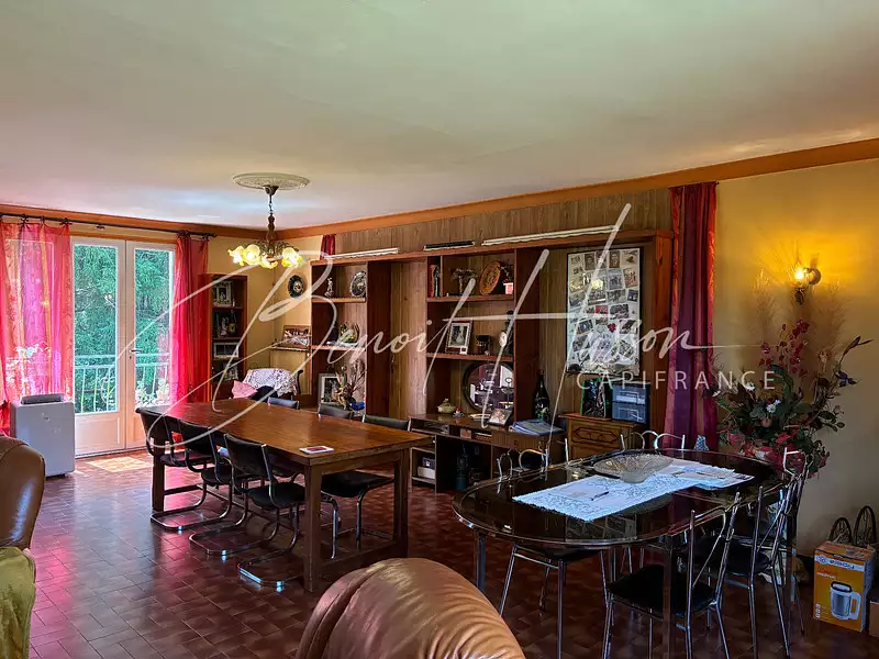 Maison, 235 m²