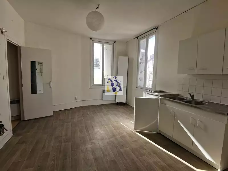 Immeuble, 181 m²