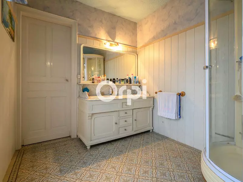 Maison, 205 m²