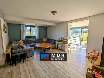 Maison, 218 m²