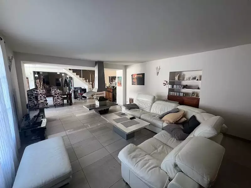 Maison, 193 m²