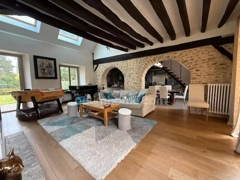 Maison, 374 m²