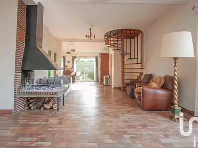 Maison, 230 m²