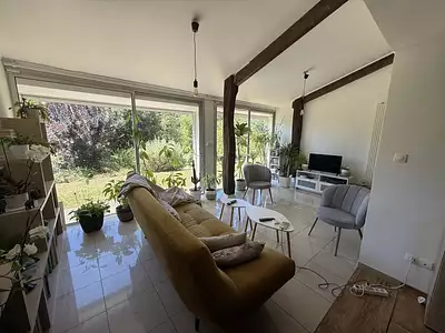Maison, 196 m²