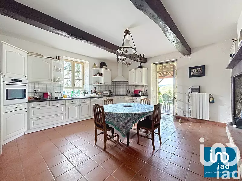 Maison, 222 m²