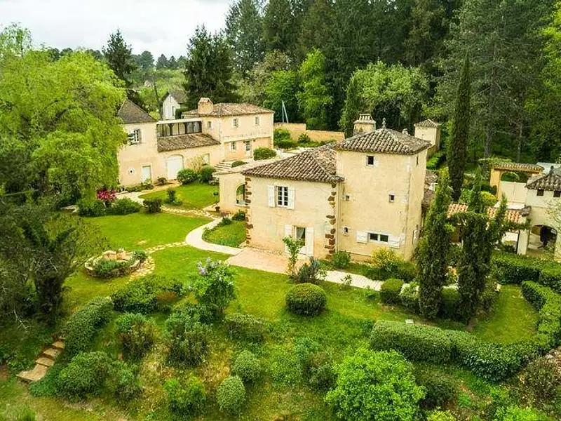 Maison, 305 m²