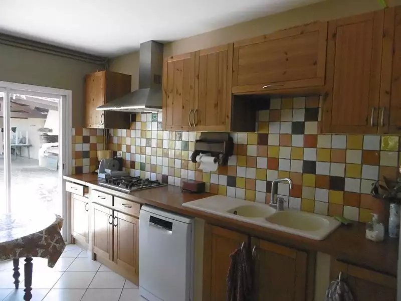 Maison, 235 m²