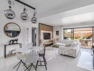 Maison, 167 m²