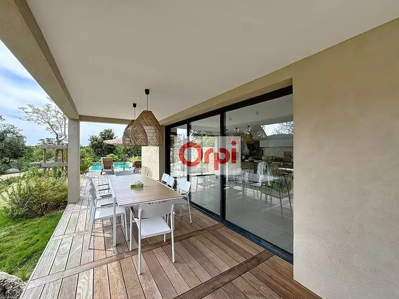 Maison, 163 m²