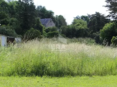 Terrain, 647 m²