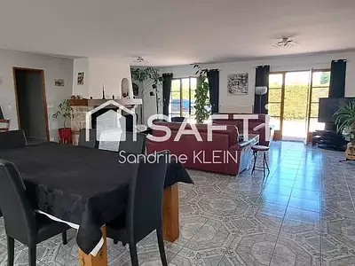 Maison, 237 m²