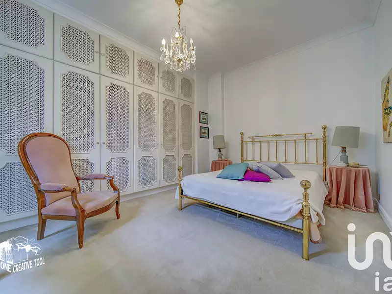 Immeuble, 464 m²