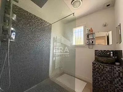 Maison, 180 m²