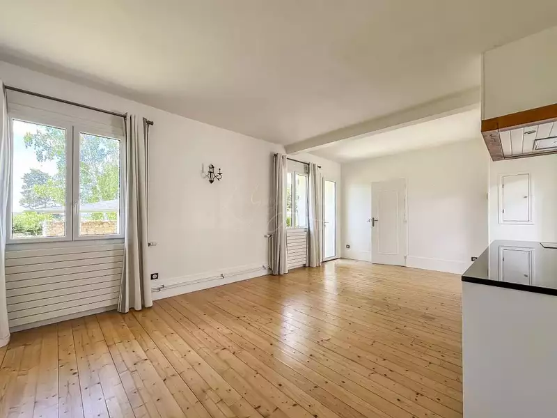 Maison, 180 m²