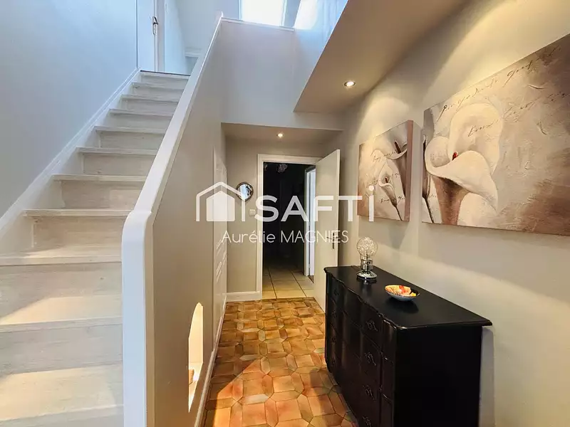 Maison, 279 m²