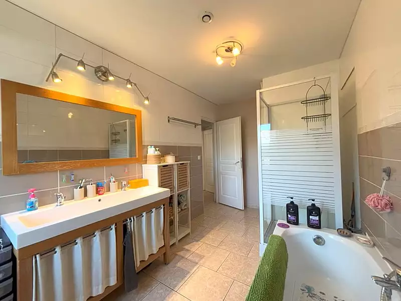 Maison, 170 m²