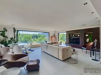 Maison, 270 m²