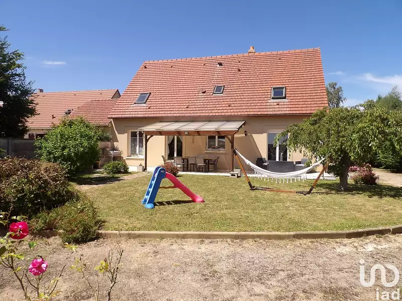 Maison, 166 m²
