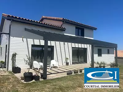Maison, 200 m²