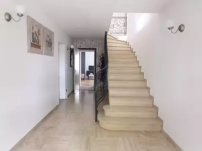 Maison, 247 m²