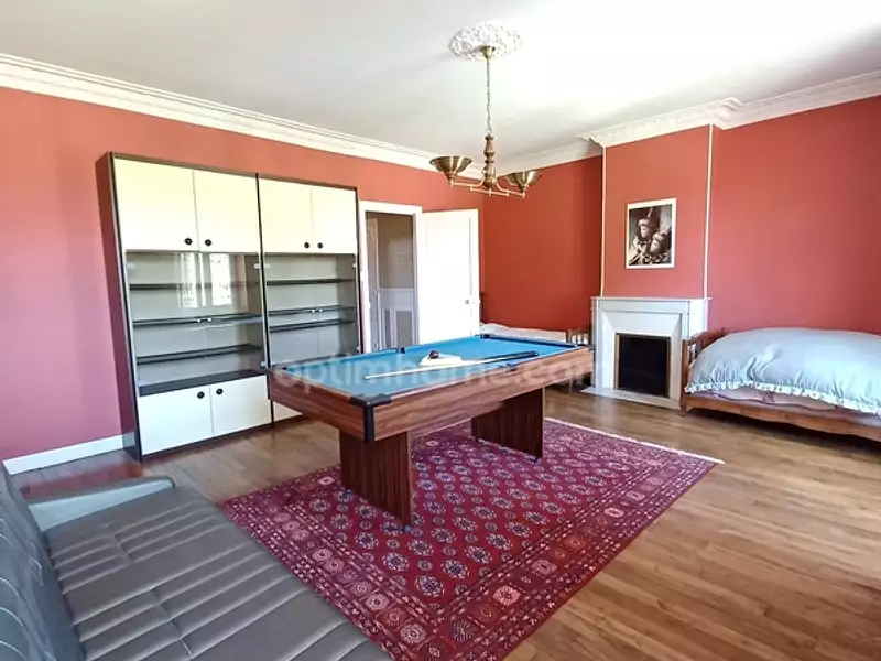 Maison, 210 m²