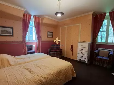 Maison, 280 m²