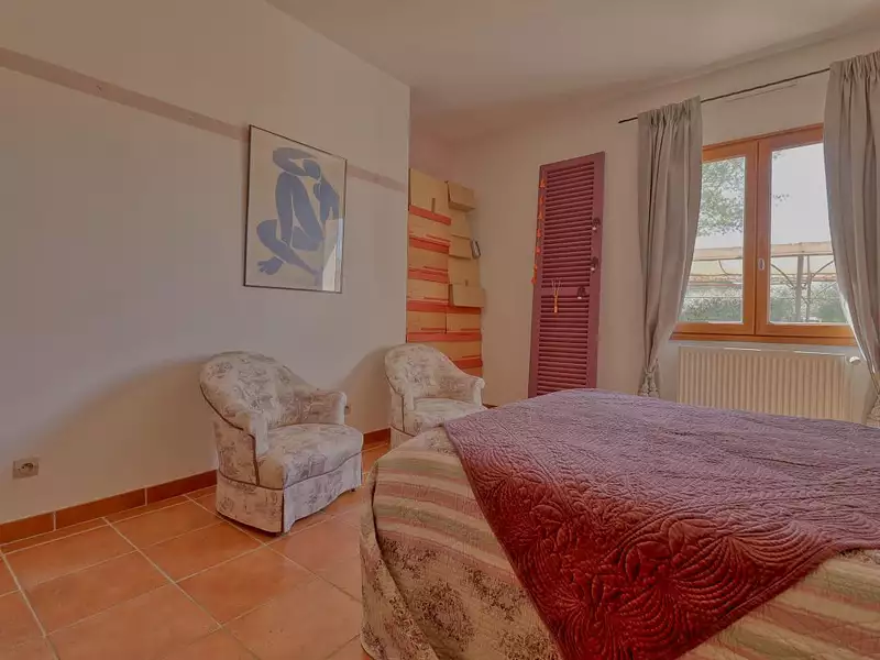 Maison, 254 m²